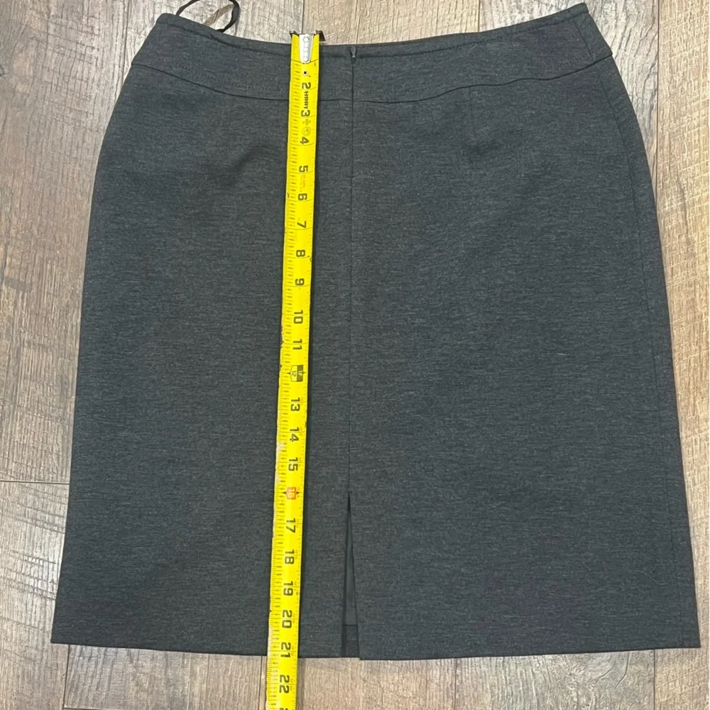 NWT Tahari Arthur Levine pencil skirt